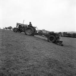 Hufenfa Merion Demonstration of Machines at Trawsfynydd thumbnail