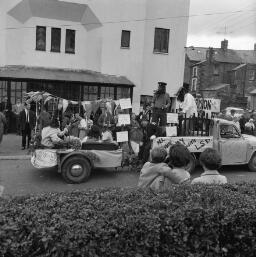 Mrs Roberts, Llwyn Gell - Davies, Trawsfynydd - 1967 carnival - Jul-67 thumbnail