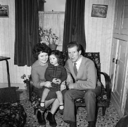 Morris Jones - Betty Morgan Evans, Tanybwlch (Wedding) Gwyndaf Evans and Robin- Evans Penrhyndeudr - Jan-66 thumbnail