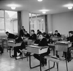 Open day at Ysgol y Moelwyn - A O Morris - Sep-65 thumbnail