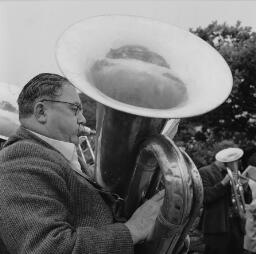 Penrhyn Carnival - Band blower - Cambridge Glass houses. at Caerynwch - Jul-69 thumbnail