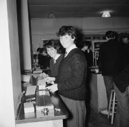 Open day at Ysgol y Moelwyn - A O Morris - Sep-65 thumbnail