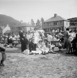 Myra's wedding and scene in Blaenau Park thumbnail