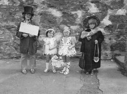 Penmachno Carnival. Susan Bristow (Commercial), Caren Jones, Llan - Aug-72 thumbnail