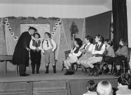 (Llan Copy) William Roberts/Gloddfa Mrs. Richards Baron Rd. (Elizabeth Ann) Llan Ffestiniog concert Mr. B.K.Nerhu (Indian Commission) 1,000 visitor Cor Moelwyn Llan Carnival. thumbnail