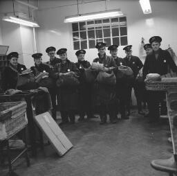 Mrs. W. J. Roberts Den, Bl., Mrs J. Olwen Berkley, Postmen Blaenau - Jan-68 thumbnail