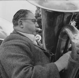 Penrhyn Carnival - Band blower - Cambridge Glass houses. at Caerynwch - Jul-69 thumbnail