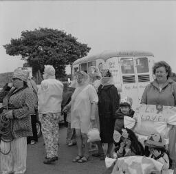 Penrhyn Carnival - Band blower - Cambridge Glass houses. at Caerynwch - Jul-69 thumbnail