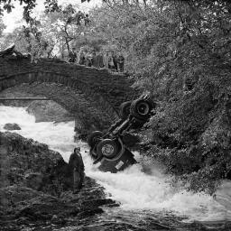 Eisteddfod Ieuenctid Bro Ffestiniog Cereni- Lorry at Ganllyd Bridge. thumbnail