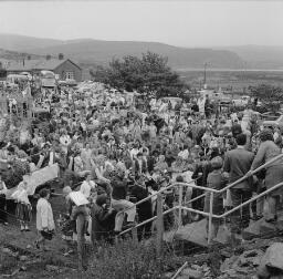 Penrhyn Carnival - Band blower - Cambridge Glass houses. at Caerynwch - Jul-69 thumbnail