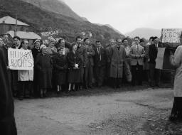 Miss Merioneth at Hufefna, Vicar of St. Saviour Tanygrisiau. N.Welsh factory. thumbnail